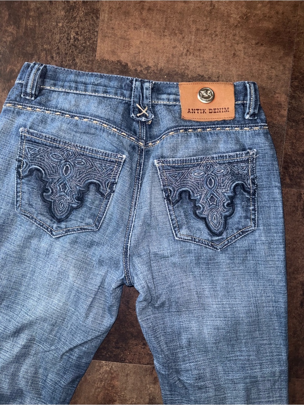 Antik Denim Women's Light Blue Straight Leg Jeans with Embroidered Back Pockets